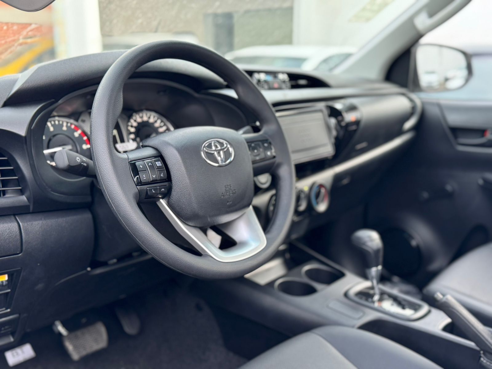 HILUX CS - AUTOMÁTICA 